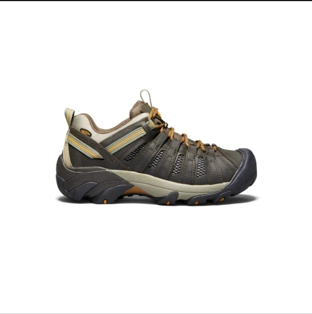 Keen Men's Voyageur All Terrain performance Hiking Shoes